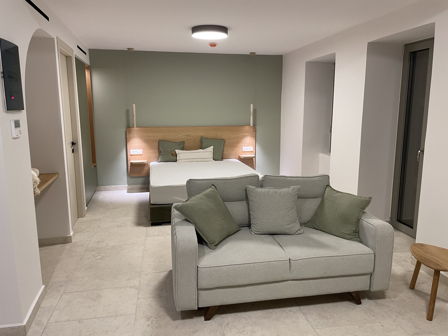 Olive studio apartment